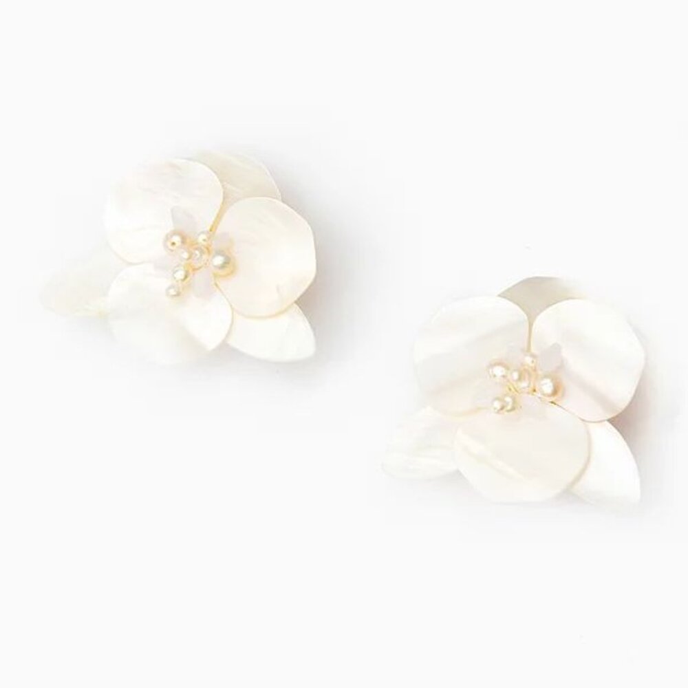 Tuckernuck White Peony Earrings (NWT)